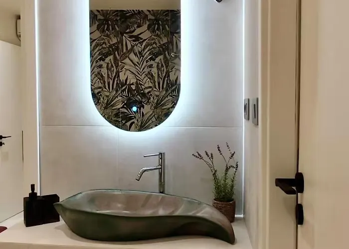 Brand New Magnolia City-jacuzzi *